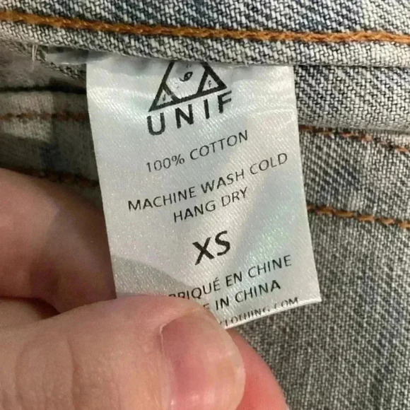 Unif frayed distressed light wash jean jacket in size xs - Picture 7 of 7